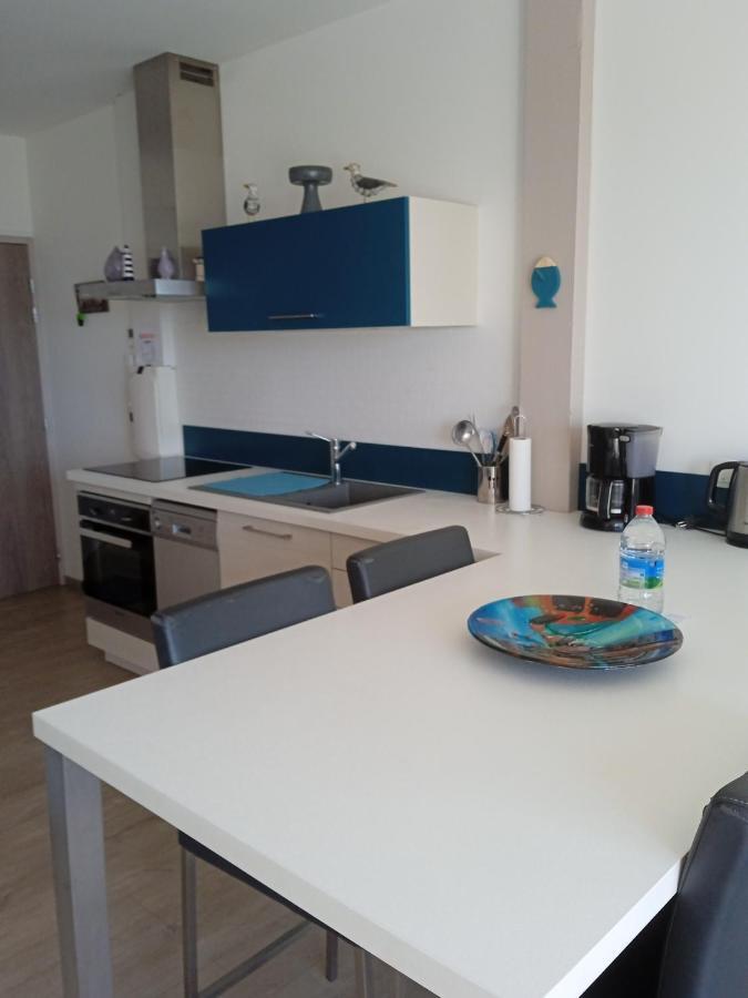 Lestrevet, Les Pieds Dans L Eau Apartment Plomodiern Exterior photo